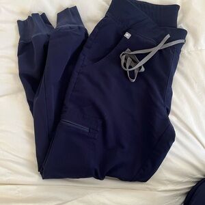 Figs Zamora Jogger Scrubs Navy Petite Small